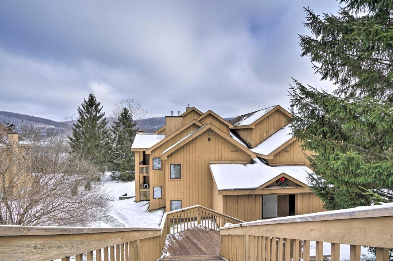 Ski-Inandout And Golf Condo With Aandc At Holiday Valley! 埃利科特维尔 外观 照片
